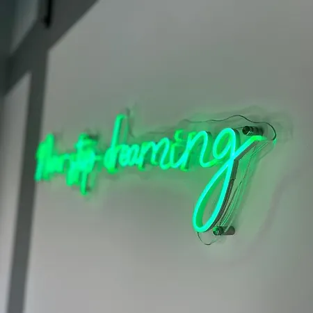 Neon