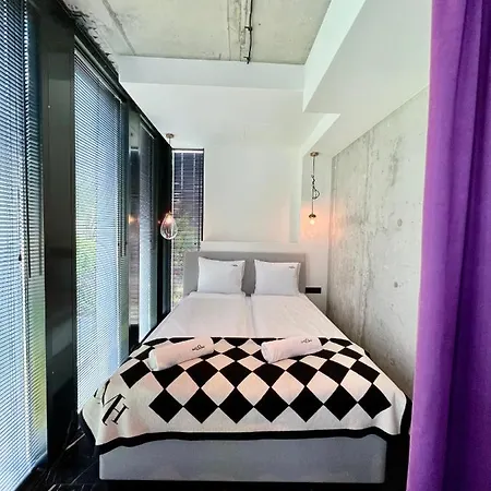 Neon Aparthotel Zoppot