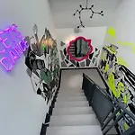 Neon Aparthotel Zoppot