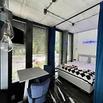 Neon Aparthotel Zoppot