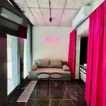 Neon Zoppot