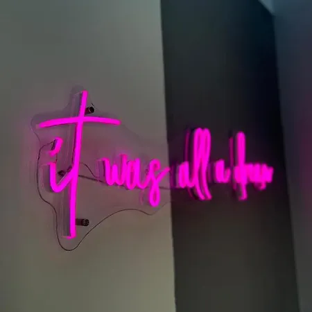 Neon سوبوت