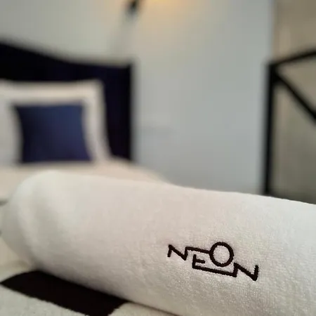 Neon