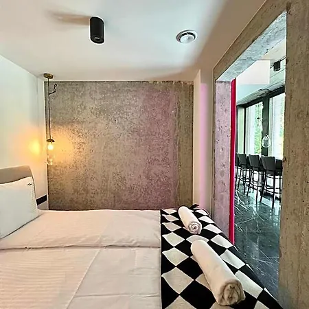 Apart Otel Neon