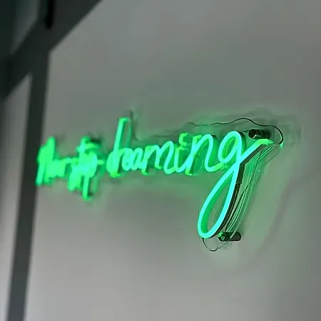 아파트호텔 Neon 소포트